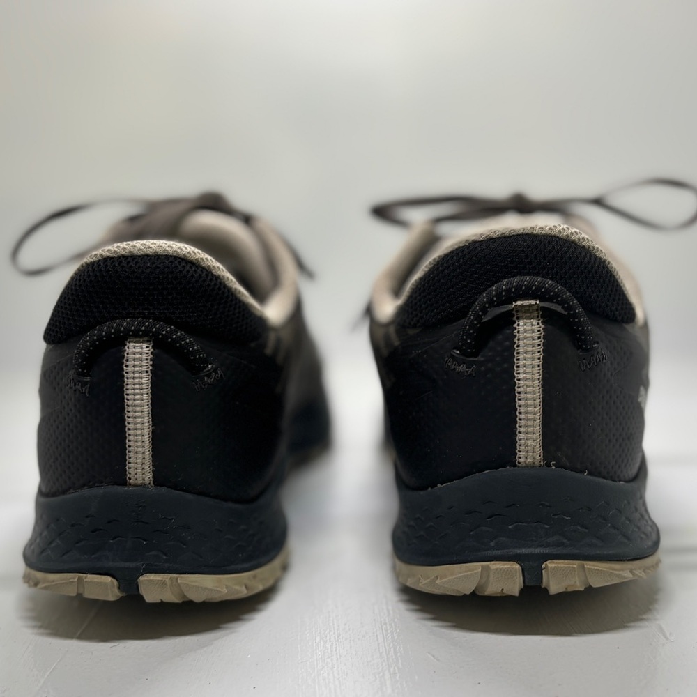 Saucony Men's Athletic Shoes in Brown and Tan - Picture 6 of 11